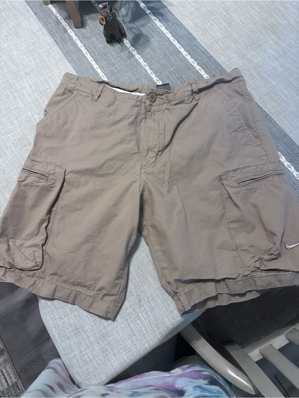Nike Men's Tan Cargo Shorts with Side Pockets